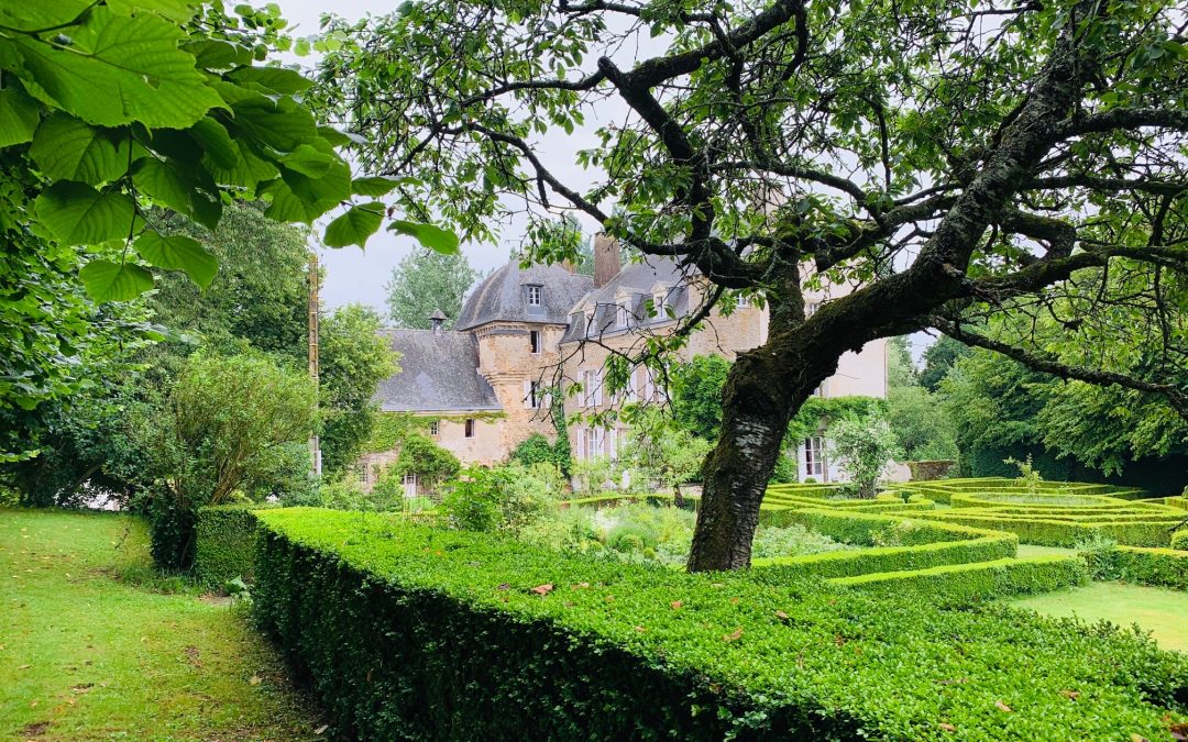Foodies & Yoga Retreat in a Château in Brittany Jun 24 – Jul 1, 2023